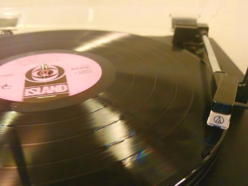 Billede af plade på pladespiller