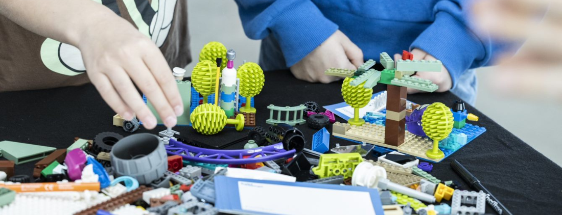 bjerg Lamme flyde LEGO® Build the Change | AarhusBibliotekerne